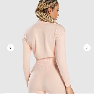 2-Piece Gymshark Pippa Training Jogger and Pullover Light Pink. Size: Medium